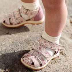 Wheat Sandal Frei Rose Flowers