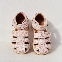 Wheat Sandal Frei Rose Flowers