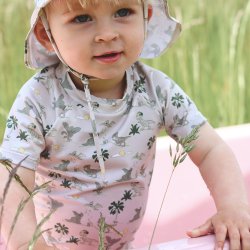 That's Mine Solhat Sari UV Dino Esta